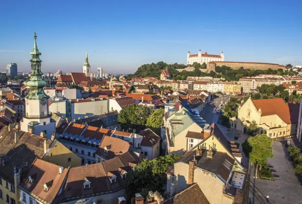 Bratislavské mestské dni, vyhlad, stare mesto, hrad, kostol, panorama